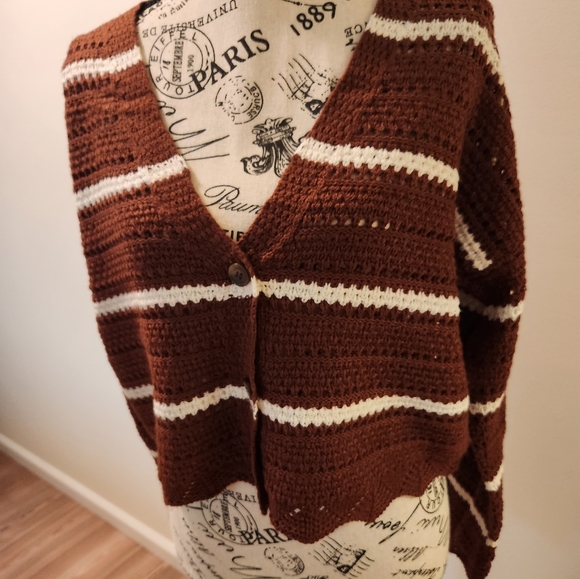 Pink Rose sweater size large - Picture 2 of 5